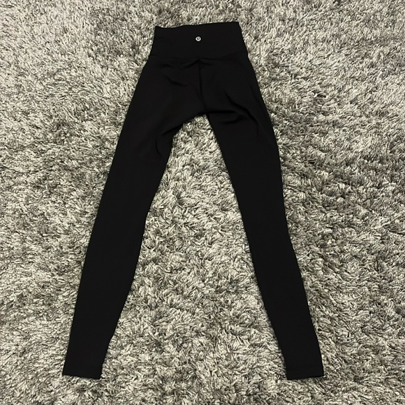 Women’s lululemon leggings size 2 black wounder train 28” - Picture 3 of 7